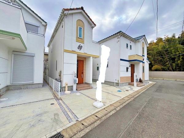綾瀬市上土棚中２丁目の中古一戸建て