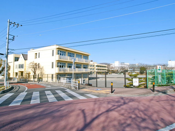 綾瀬市早川の土地(綾瀬市立早園小学校)