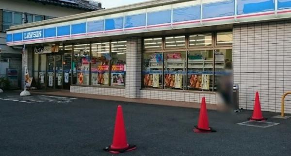 ダイアパレス本厚木リバーコート(ローソン厚木妻田南1丁目店)
