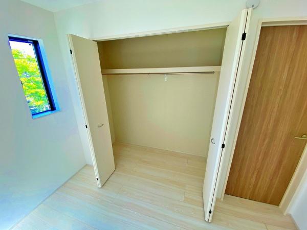 綾瀬市上土棚南５丁目（２号棟）