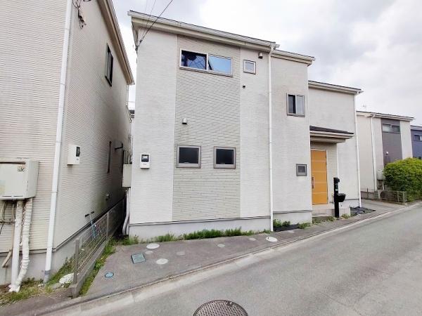座間市ひばりが丘５丁目の中古一戸建て