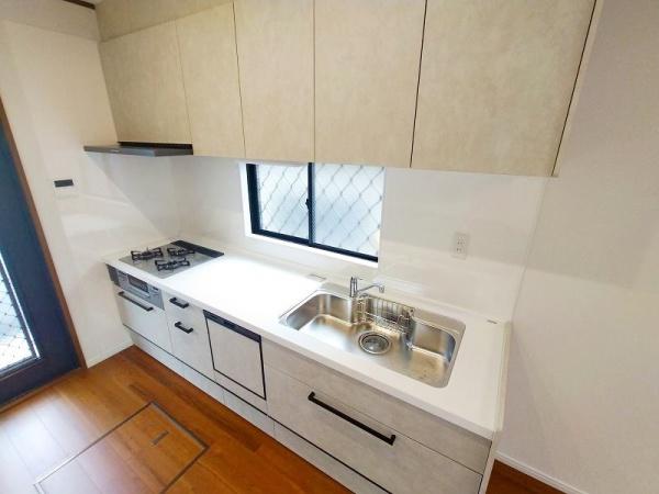 厚木市三田南３丁目の中古一戸建て