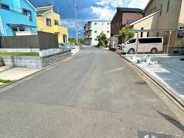 綾瀬市深谷中１丁目　１号棟