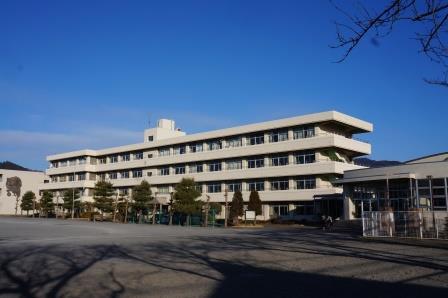 秦野市南矢名の土地(秦野市立大根中学校)