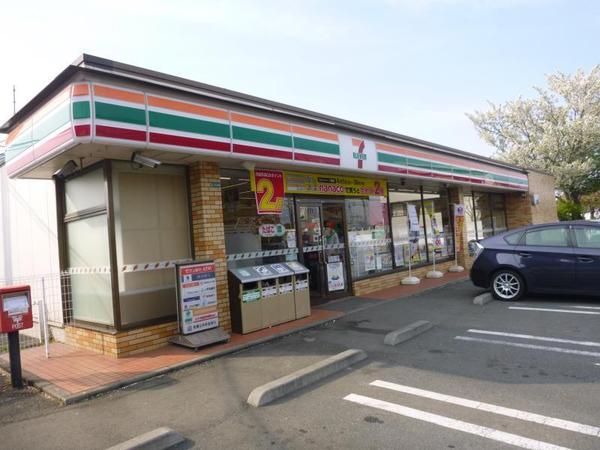 高座郡寒川町小動　Ｂ棟(セブンイレブン寒川小谷1丁目店)