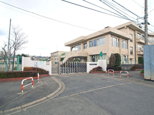 厚木市下依知３丁目の土地(厚木市立依知南小学校)