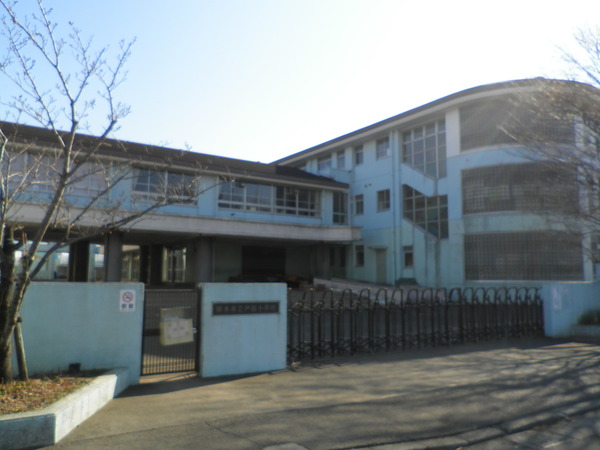 海老名市国分寺台５丁目(海老名市立杉久保小学校)
