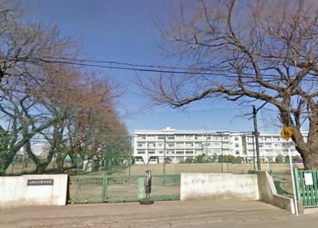 座間市ひばりが丘１丁目(座間市立東中学校)