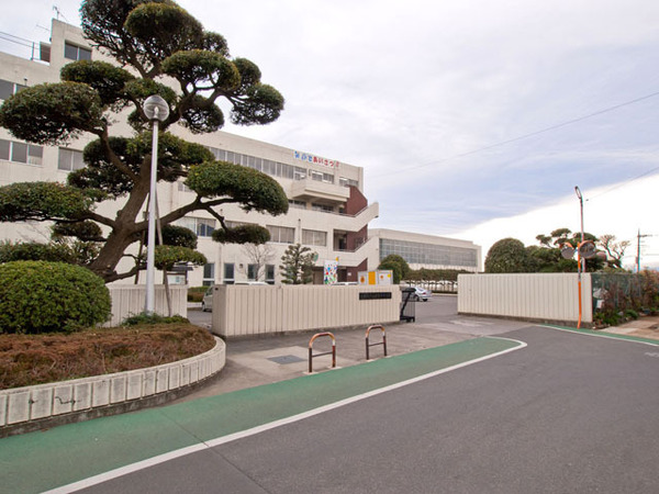 伊勢原市沼目３丁目の土地(伊勢原市立伊勢原中学校)