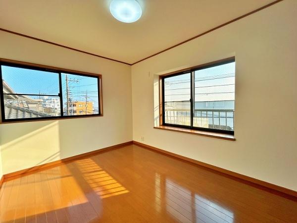 綾瀬市大上３丁目の中古一戸建て