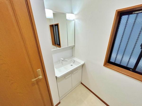 綾瀬市大上３丁目の中古一戸建て