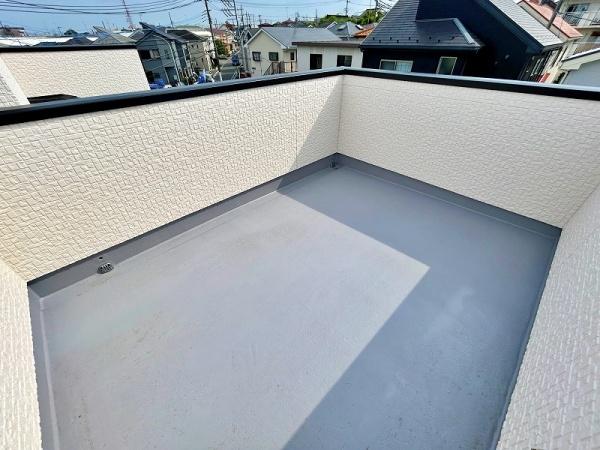 綾瀬市寺尾釜田１丁目　６号棟
