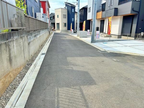綾瀬市寺尾釜田１丁目　１号棟