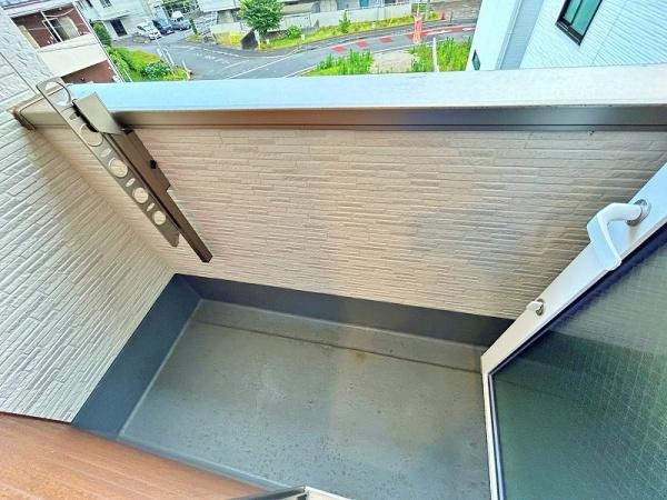 綾瀬市寺尾本町３丁目　２号棟