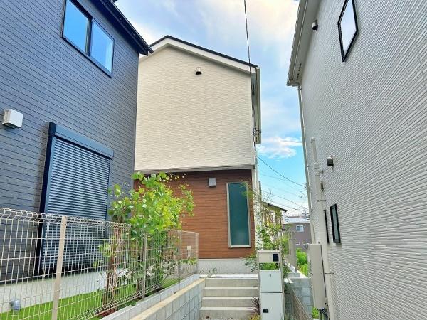 綾瀬市寺尾本町3丁目 2号棟