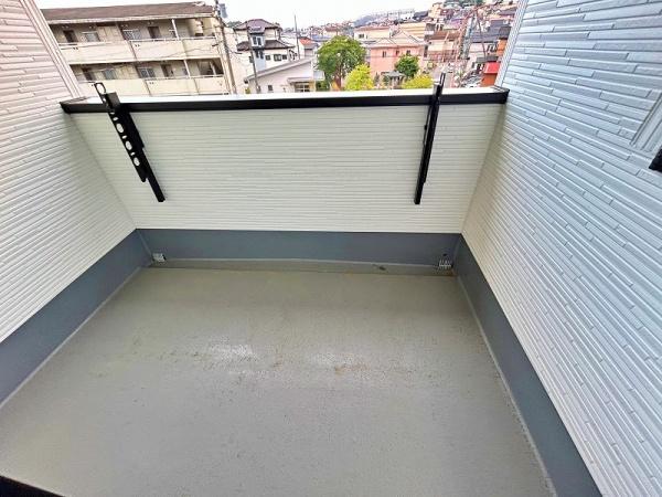 綾瀬市寺尾本町３丁目　４号棟