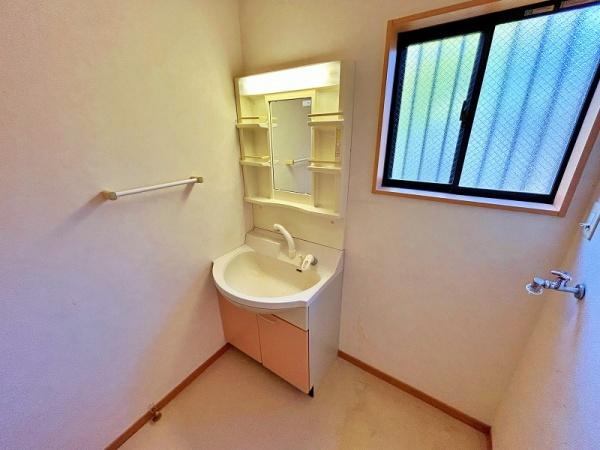 厚木市栄町２丁目の中古一戸建て
