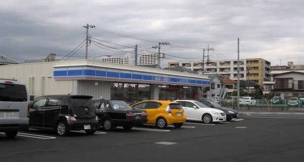 NICガーデンハイム海老名(ローソン海老名中央二丁目店)