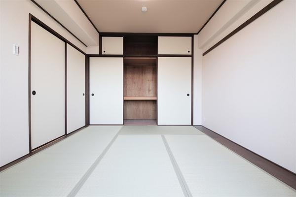 南港フローラルハイツ　22号棟