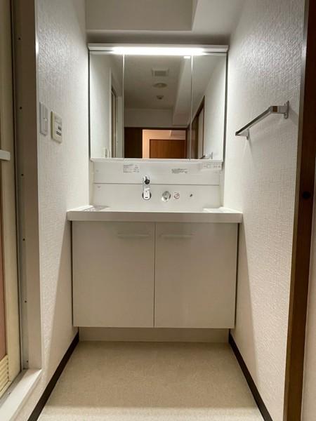 コアシティ心斎橋東
