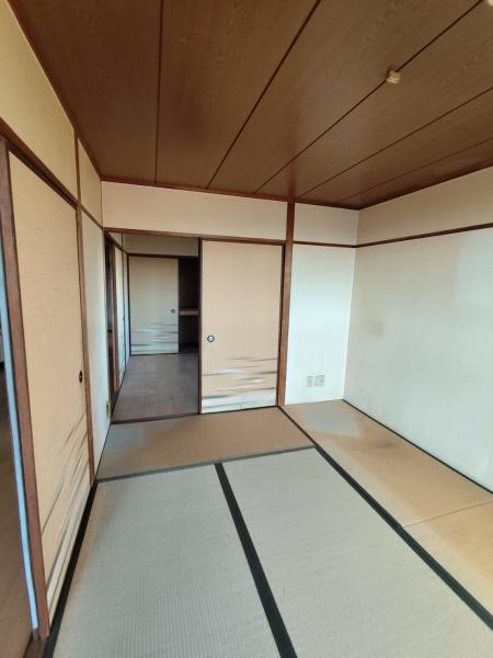 道明寺ロイヤルハイツ