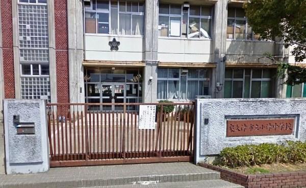 泉大津市助松町2丁目中古戸建(泉大津市立小津中学校)