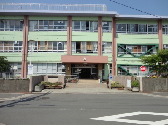 サンシティ貝塚４番館(貝塚市立中央小学校)