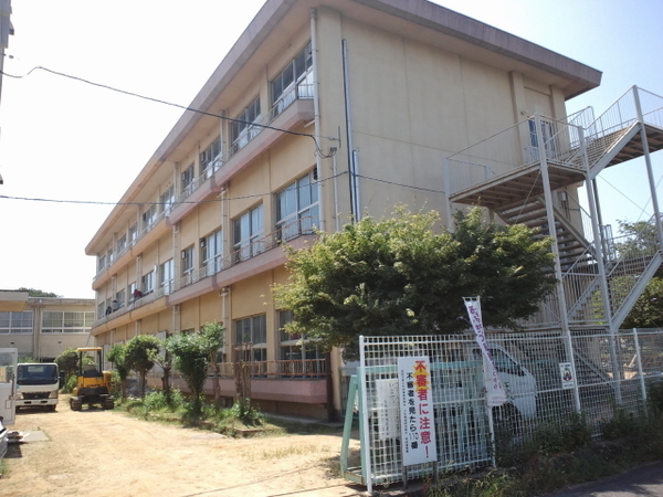 泉南市新家の中古一戸建て(泉南市立新家小学校)