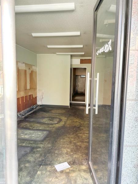 和泉市府中町2丁目　店舗付きテラスハウス