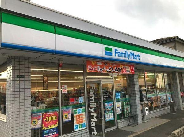 シャリエ岸和田(ファミリーマート岸和田上町店)