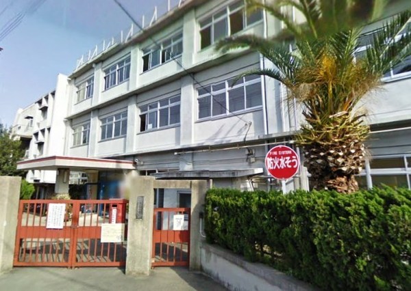 高石市高師浜4丁目の中古一戸建て(高石市立高石小学校)