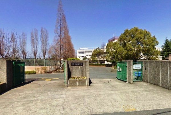 和泉市池上町3丁目の中古一戸建て(和泉市立富秋中学校)