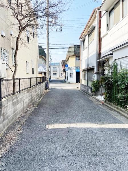 岸和田市加守町2丁目　店舗