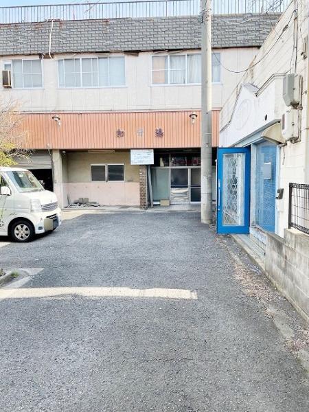 岸和田市加守町2丁目　店舗