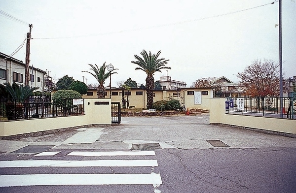 泉佐野市日根野の中古一戸建て(泉佐野市立日根野中学校)