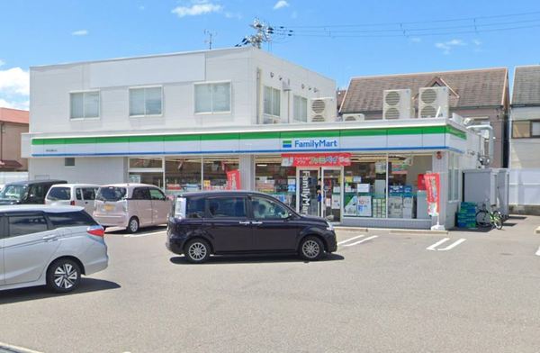 岸和田市藤井町2丁目の中古一戸建て(ファミリーマート岸和田藤井店)