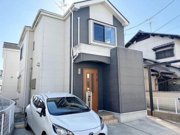 岸和田市小松里町　中古戸建