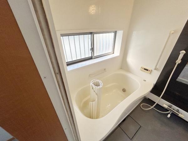 岸和田市小松里町の中古一戸建て