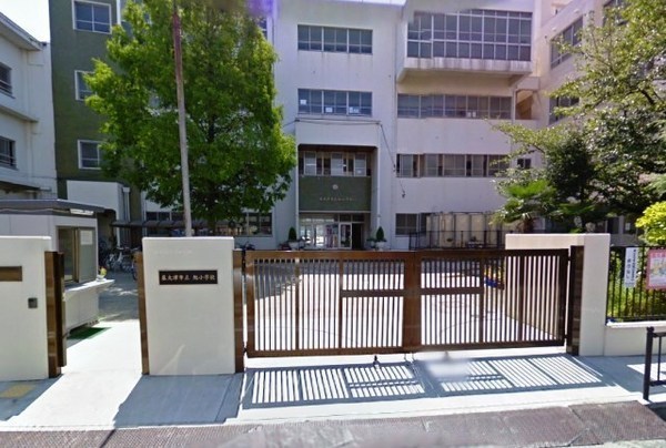 泉大津市東雲町の中古一戸建て(泉大津市立旭小学校)