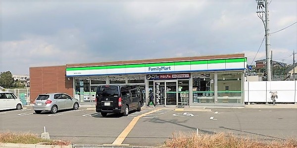 岸和田市真上町の中古一戸建て(ファミリーマート岸和田八田町店)