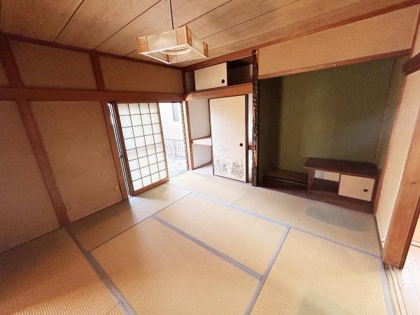 岸和田市極楽寺町１丁目の中古一戸建て