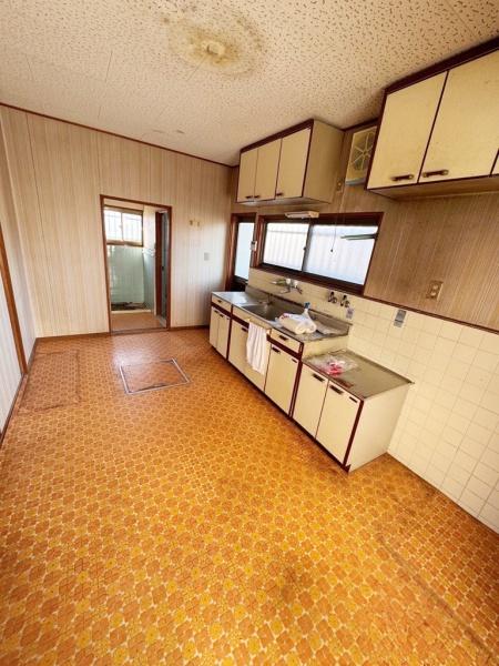 岸和田市額原町　中古戸建