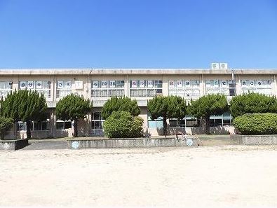 パーク・フィールド泉南サニーブランシェ(泉南市立一丘小学校)