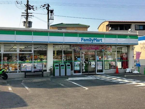 パーク・フィールド泉南サニーブランシェ(ファミリーマート泉南砂川店)