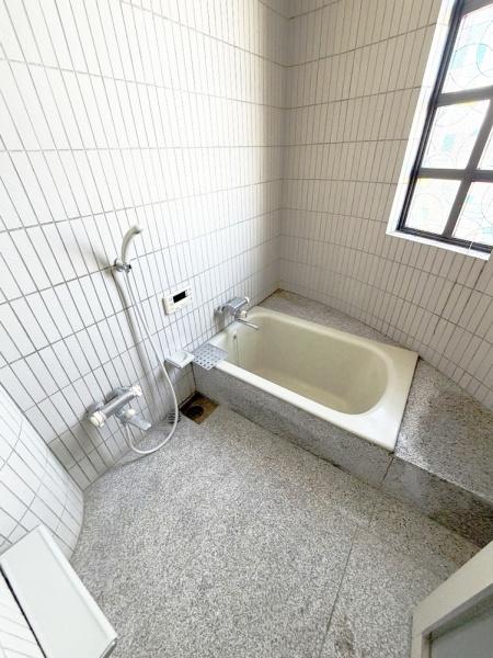 和泉市弥生町２丁目の中古一戸建て