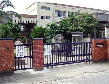 泉佐野市南中安松の中古一戸建て(泉佐野市立長南小学校)