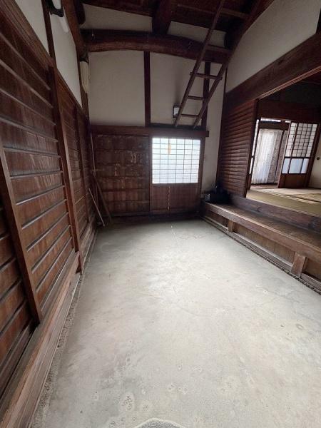泉南郡熊取町朝代東４丁目の中古一戸建て