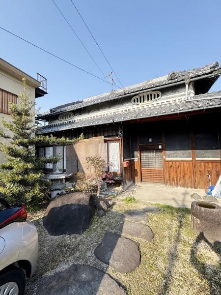 泉南郡熊取町朝代東４丁目の中古一戸建て