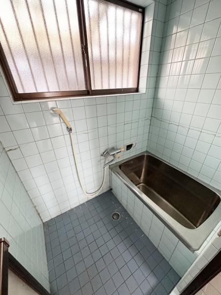 泉南郡熊取町朝代東４丁目　中古戸建
