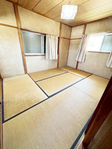 泉南市信達岡中の中古一戸建て